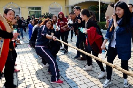 仁和集團舉行慶祝2016年三八節(jié)活動
